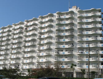 売マンション　ブルースカイ鴨川　380万円